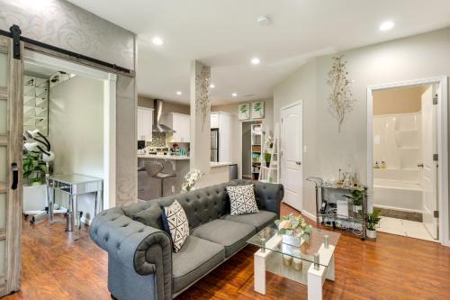 Charming Edgemere Home with Deck and Grill!