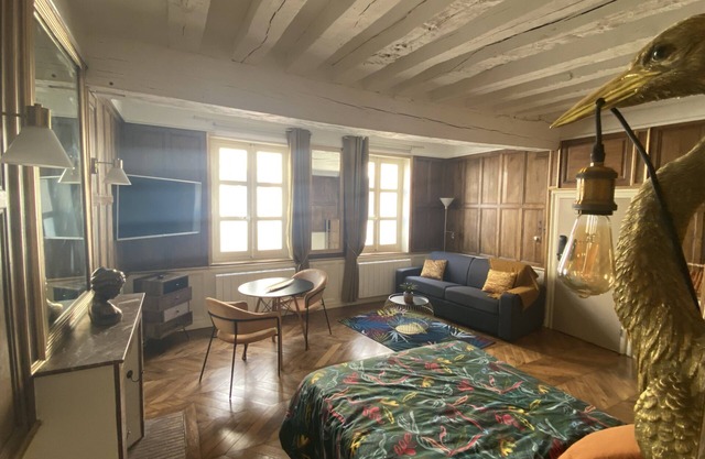 Charming F1 apartment, quiet, in the town center, Parking at the foot of the building