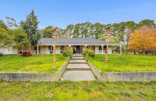 Charming Farm Stay 4BR Family Retreat Hastings