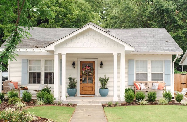 Charming Historic District Cottage Near Downtown