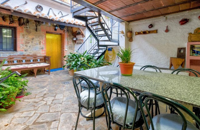 Charming House with Mountain Views in Puebla de Don Rodrigo