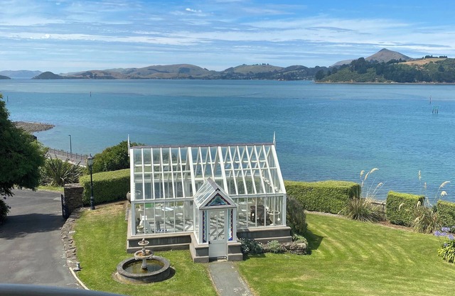 Charming house with WiFi in welcoming Dunedin