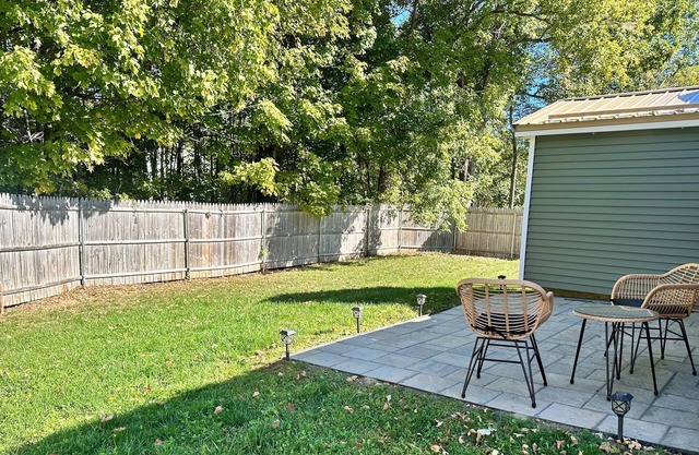 Charming In-Town New Build – Comfortable, Convenient, Efficient