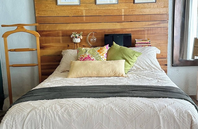 Charming Loft Maria Bonita, in the magical town of Valle De Bravo.