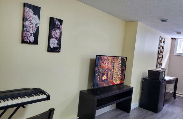 Charming Moncton Guest Room