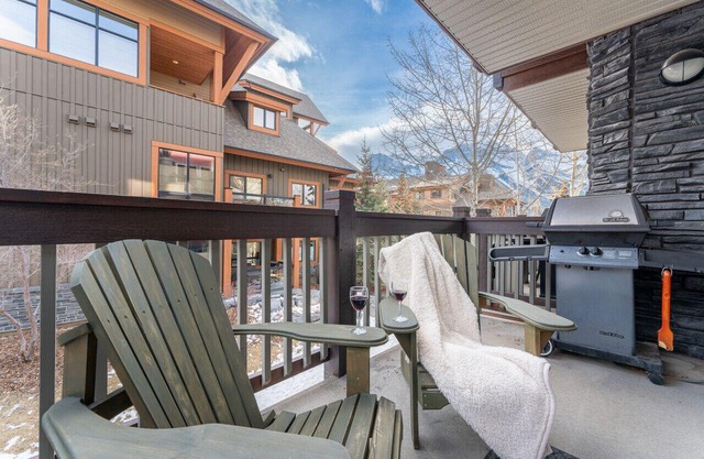 Charming Poolside Stay | Great Value