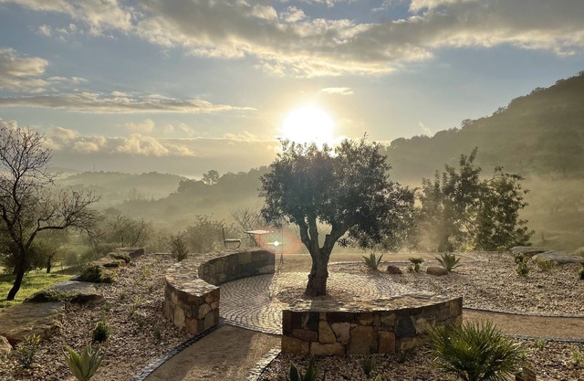 Charming renovated farmhouse with panoramic views