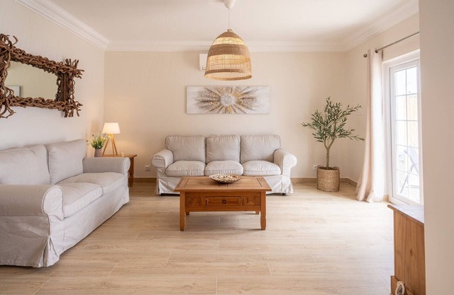 Charming renovated house 7 minutes walk from the beach and 2 minutes from a restaurant