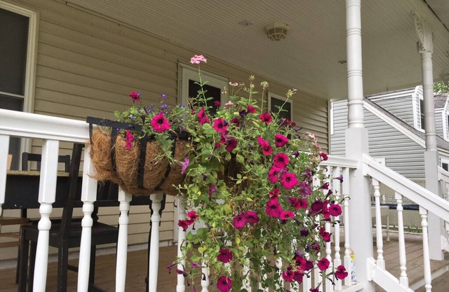 Charming, Spacious House Near Lake Michigan