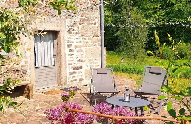 Charming stone cottage near Épinal