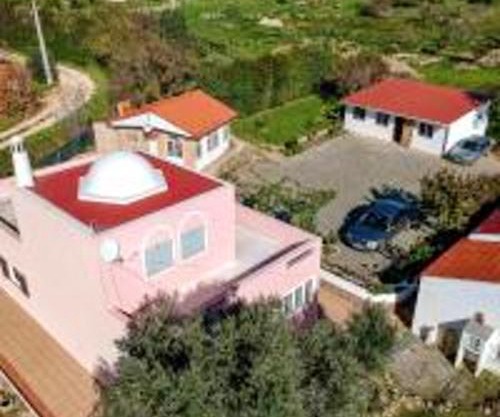 Charming Studio with Pool, Mountain View in Monchique, 50sqm