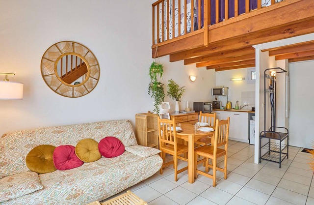 Charming T2 with terrace and garden in Barbotan