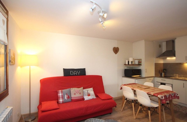 Charming T2 with Garage, WiFi, Near Mont-Dore Center and Amenities