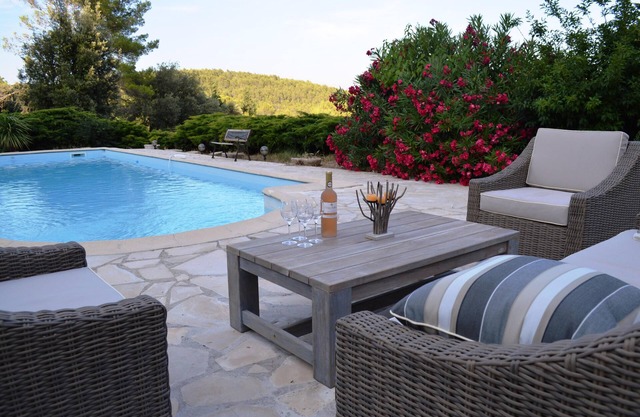 CHARMING VILLA WITH HEATED POOL FROM MAY TO OCTOBEREXCEPTIONAL VIEW
