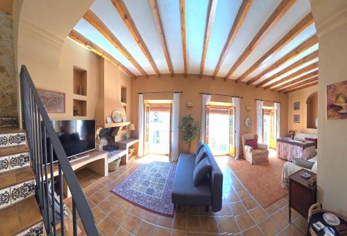 Charming Villa in Carratraca, Malaga - 4 Bedrooms, Sleeps up to 8 Guest BY NAMASTE ELITE