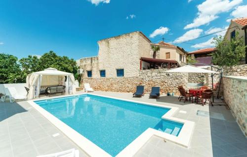 Charming Villa in Jezera with Private Pool