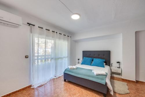 Charming Villa Mari Carmen by Sea