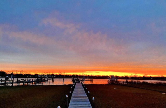 Charming Waterfront home, Kent Island, Maryland!
