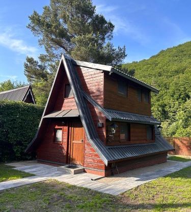 Chata nad Popradem, Rytro