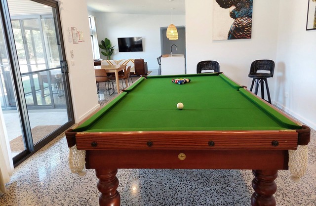 Cheeky Emu Spacious Family Accommodation Halls Gap