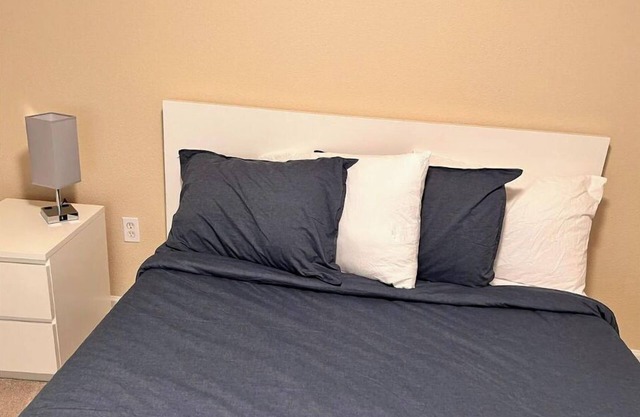 Cheerful 3-bedroom home with free parking.