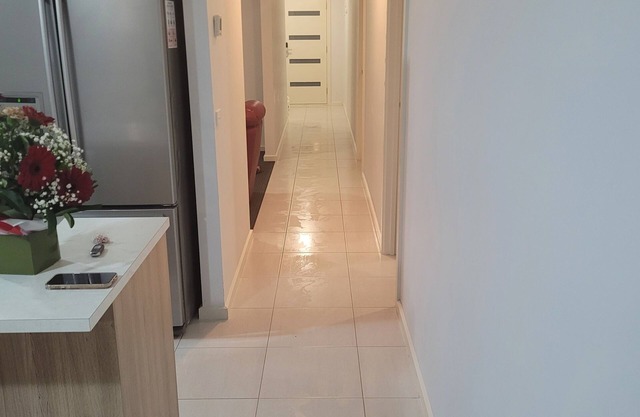 Cheerful 4 bedroom house 2 minutes from Bayview, boat ramp and beach.