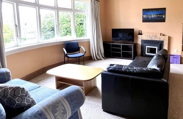 Cheerful&Peaceful at central Petone