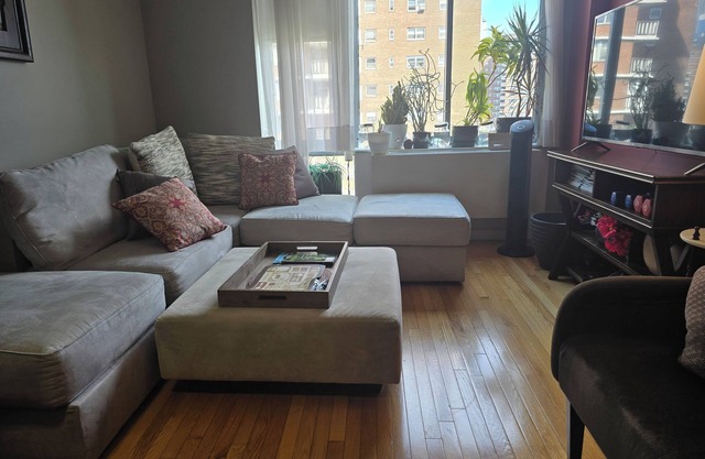 Chelsea Apt w/Empire St Building Views - Walk to Highline,Village,Piers & Market