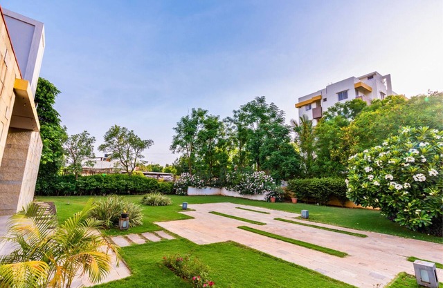 Cherry Villa,Nashik by Ebony Stays | Cosy 4BHK Villa in Nashik with Scenic Views