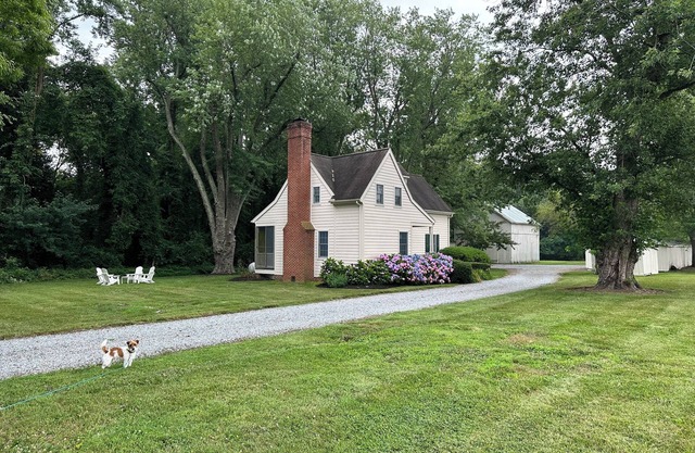 Chesapeake Eastern Shore, Chestertown MD, waterfront with shared pool and dock.