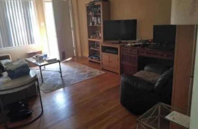 Chic 1-bedroom apartment in Beverly Hills WiFi, AC, close to Cedars Sinai!