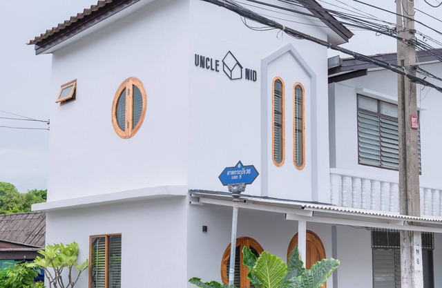 Chic 2-bedroom apartment with WiFi, AC in wonderful Near Suvarnabhumi Airport