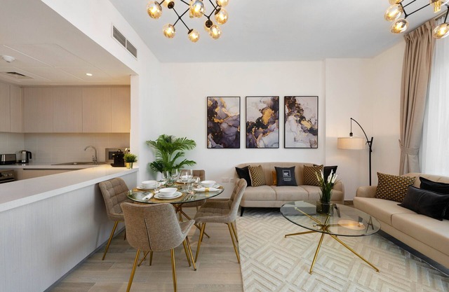 Chic Apt on Yas Island cls to ALL Main Attractions