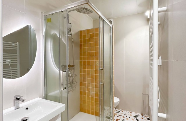 Chic Calm Designed paris central