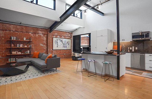 Chic DTLA Arts District Loft