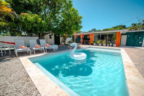 Chic MangoTree villa Private Heated Pool