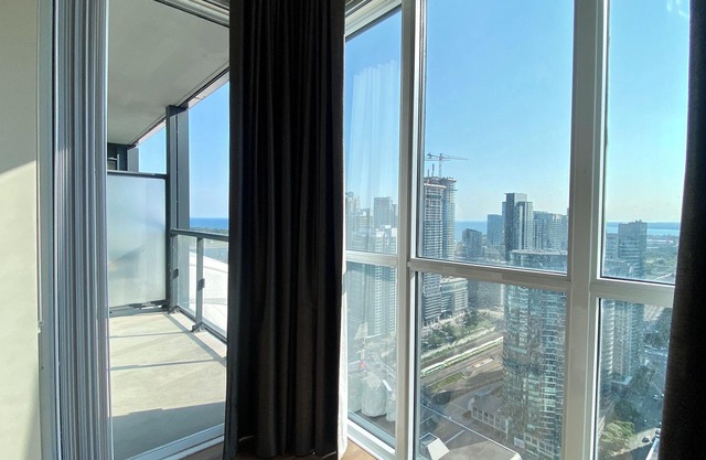 Chic Urban Gateway in Toronto