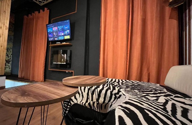 Chic4 luxury Gran via