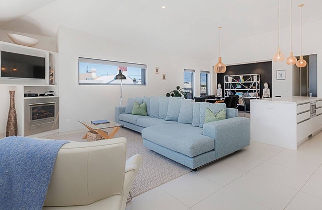 Chimneys On Bank- located within Port Fairy's shopping and eatery hub