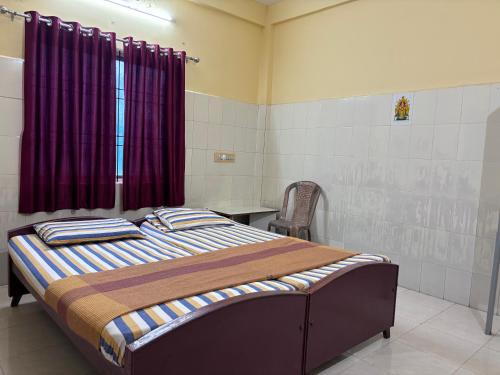 Chinmayi Tourist Home - Opposite to temple only 50 m