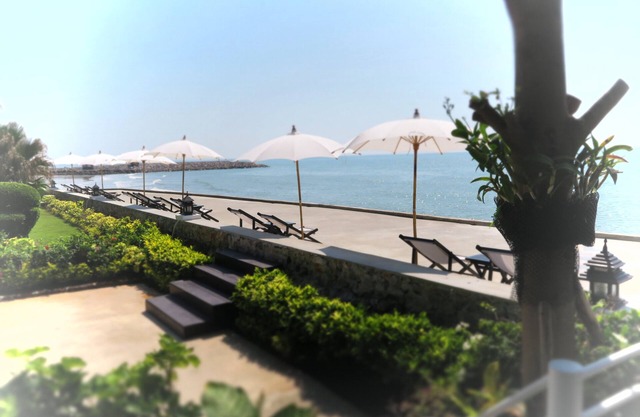 Chomtalay Resort at Had Chaosamran Beach