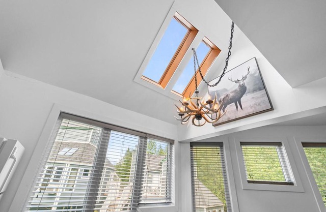 Chouette 2039 Tremblant Ski In-Out Pedestrian Village