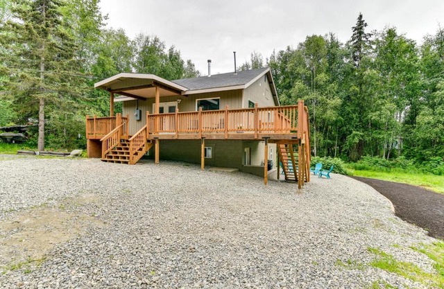 Chugiak Moose Cottage Near Chugach State Park!