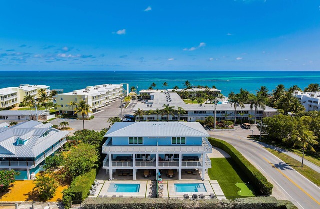 Cielo's Del Mar Luxury Duplex-Dock/Pool/Sleeps 16!