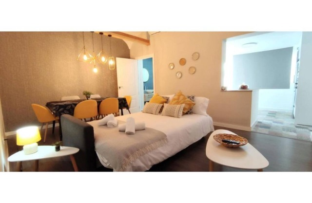 Circo Romano Apartment- overlooking the Circus