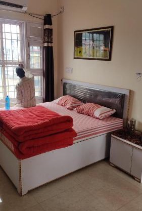 CITY CROWN GUEST HOUSE