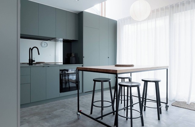 City Lights & Tiny Delights: Near CBD & Parking