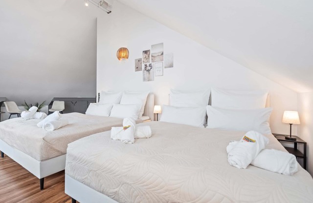 City oasis Fulda with flair I Whirlpool I Balcony I 2xParking I Coffee I WLAN