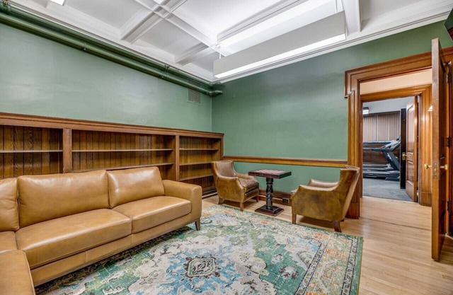 City Serenade: Downtown Oasis with a Musical Touch