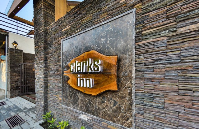 Clarks Inn Srinagar